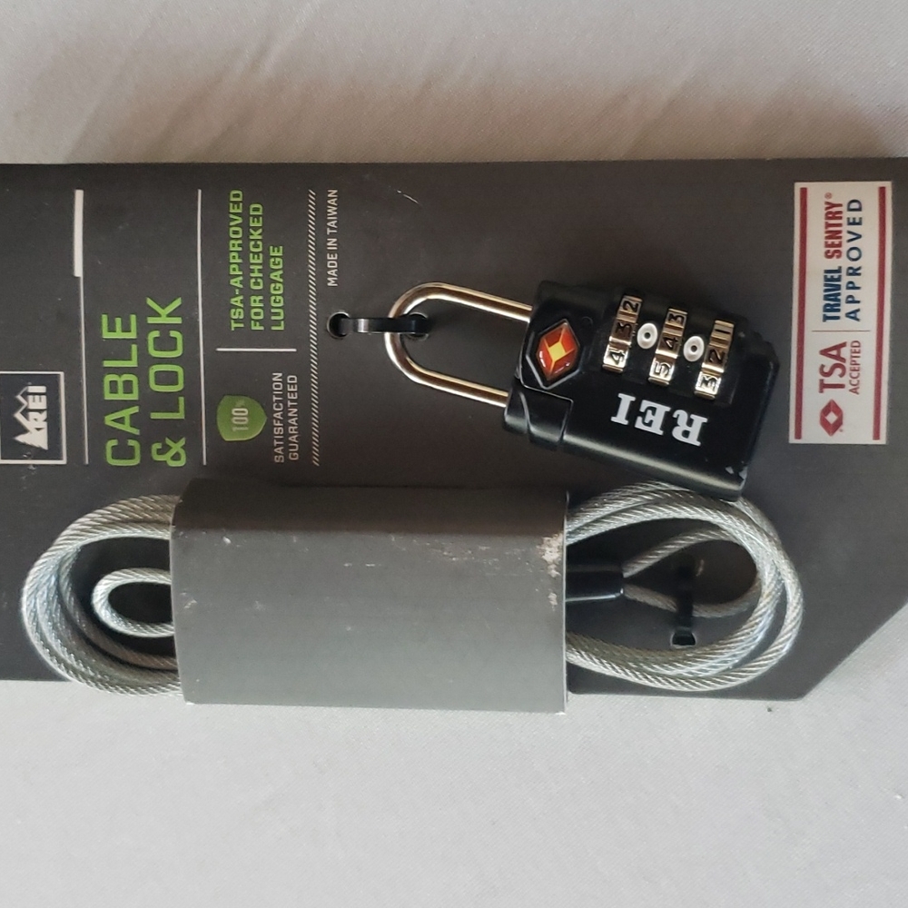 REI Cable & Lock - Picture 3 of 3